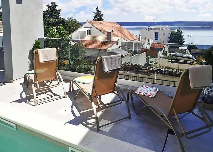 Hébergement de vacances With Pool Near